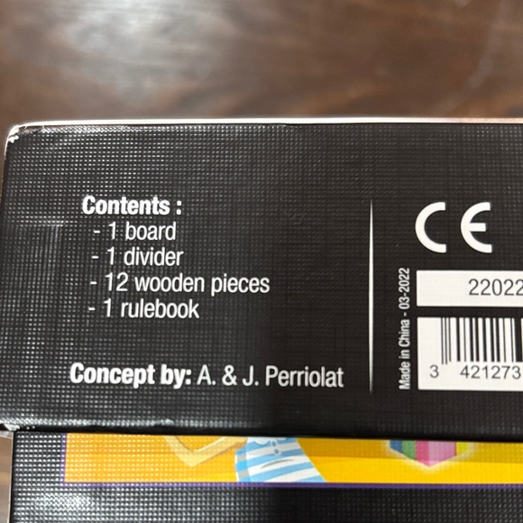 Katamino | The Original Wooden Pattern Building Puzzle Game - Picture 3 of 6